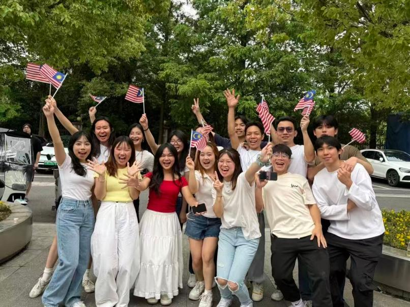 凝聚校友情谊共筑交流桥梁——马来西亚校友分会成立